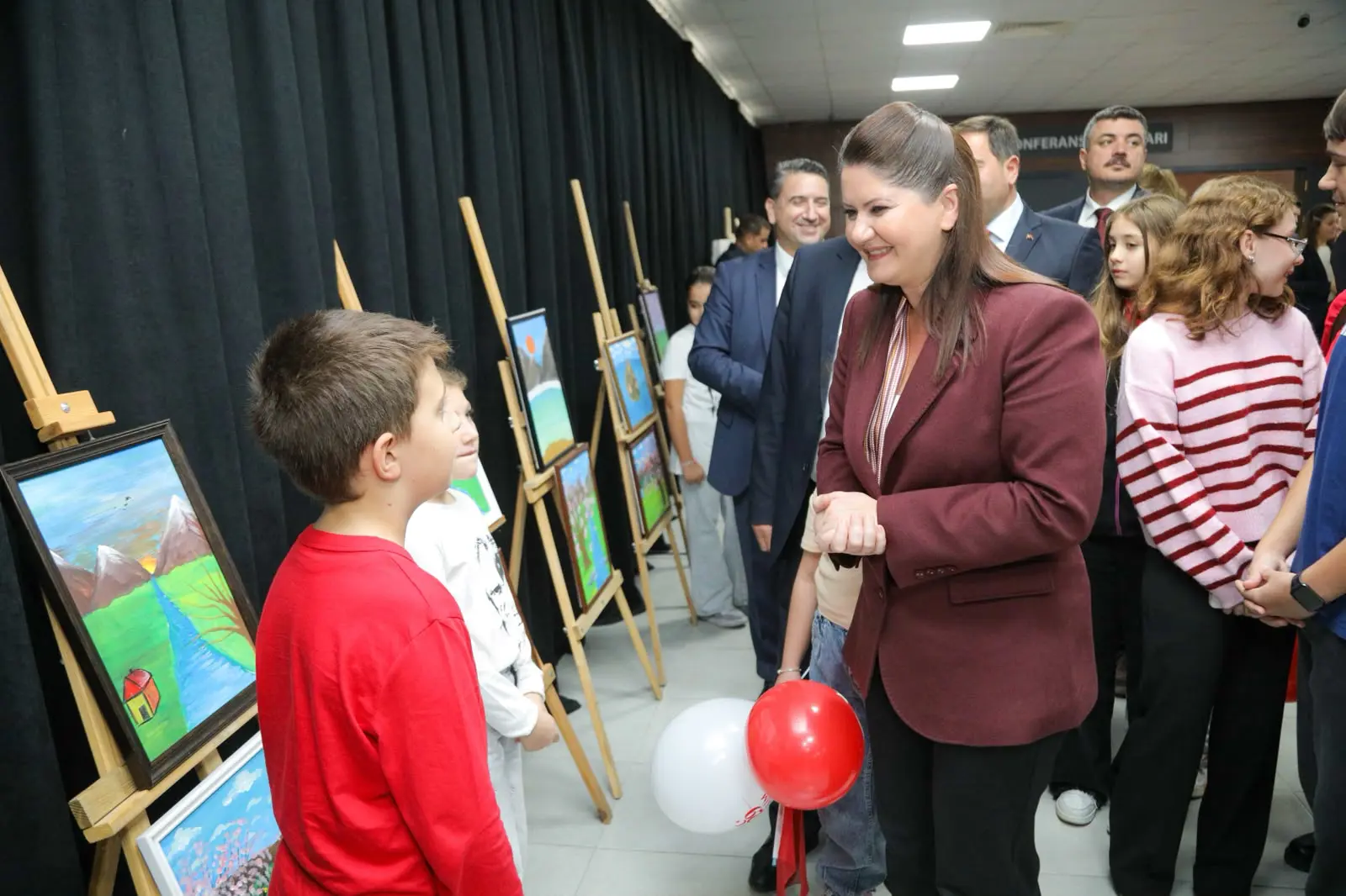CUMHURİYET COŞKUSU EDİRNE’DE ÇOCUKLARIN NEŞESİYLE BÜYÜDÜ galeri görseli